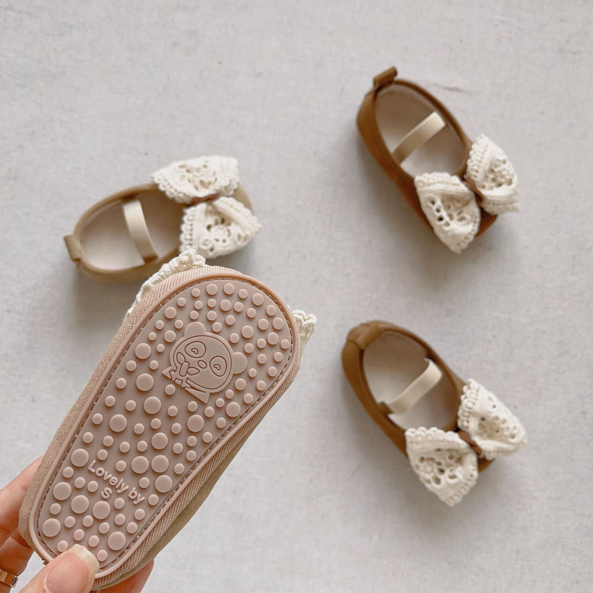Autumn Baby Girl Princess Design Hollow-out Bow Attached Toddler Walking Shoes-4